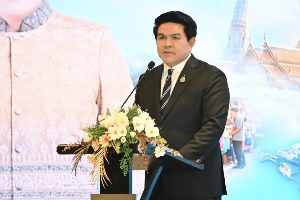 สุรศักดิ์ ปัญเจริญวรกุล รมว.การท่องเที่ยวและกีฬา 